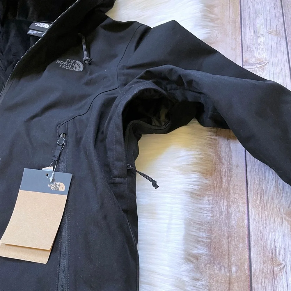 The North Face Women’s Inlux Insulated Waterproof Black Jacket - Picture 4 of 9